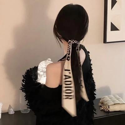 5个吓鬼的少年